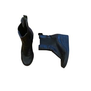 Black Leather UGG wedge ankle boots chelsea 7